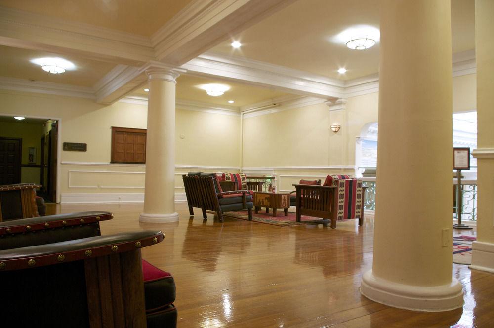 Historic Plains Hotel Шайенн Экстерьер фото